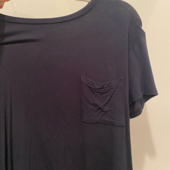 Abercrombie & Fitch Black Pocket Tee​​ - Picture 4 of 4